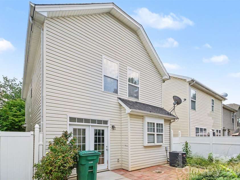 9910 Westmoreland Road, Cornelius, NC 28031.  MLS# CAR4415857, YatesRealty ID 45836. 