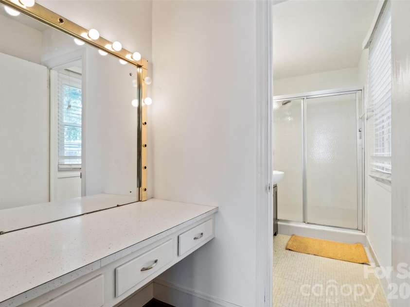 2911 Arundel Drive, Charlotte, NC 28209.  MLS# CAR4415828, YatesRealty ID 45838. 