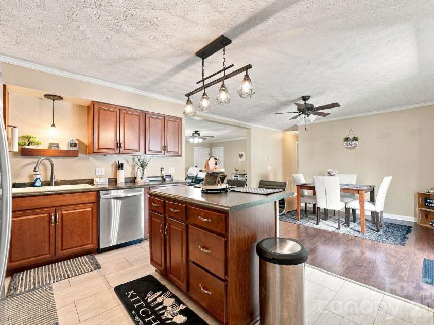 132 Kendra Drive, Mooresville, NC 28117.  MLS# CAR4415525, YatesRealty ID 45839. 