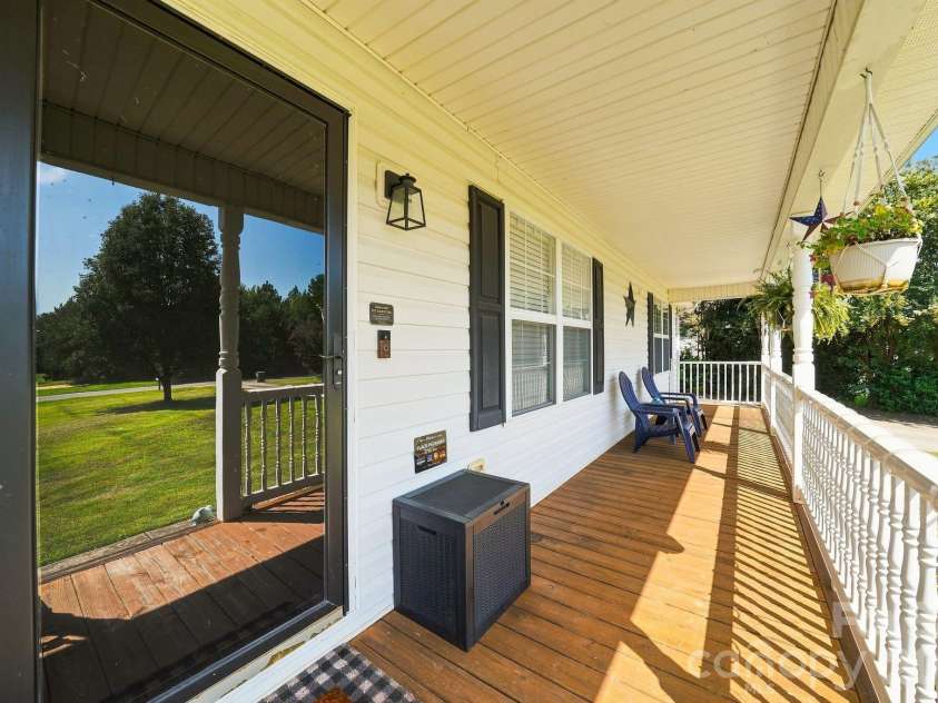 132 Kendra Drive, Mooresville, NC 28117.  MLS# CAR4415525, YatesRealty ID 45839. 