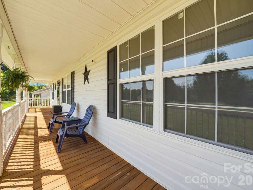 132 Kendra Drive, Mooresville, NC 28117.  MLS# CAR4415525, YatesRealty ID 45839. 