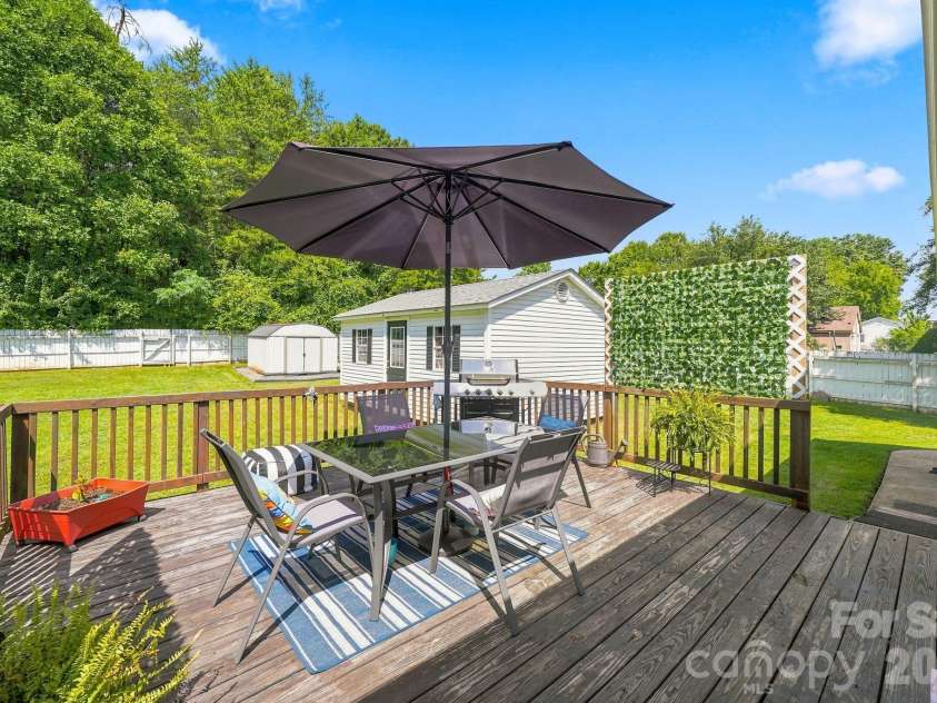 132 Kendra Drive, Mooresville, NC 28117.  MLS# CAR4415525, YatesRealty ID 45839. 