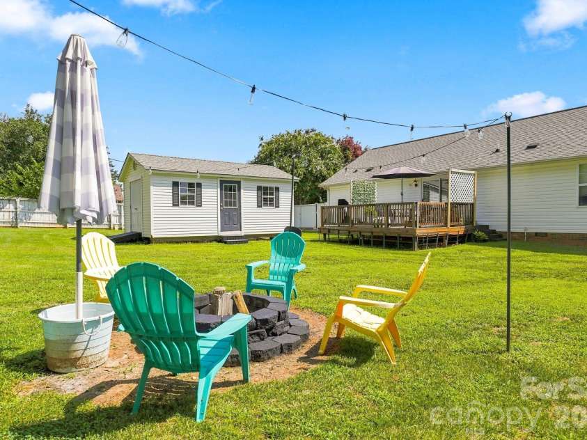 132 Kendra Drive, Mooresville, NC 28117.  MLS# CAR4415525, YatesRealty ID 45839. 