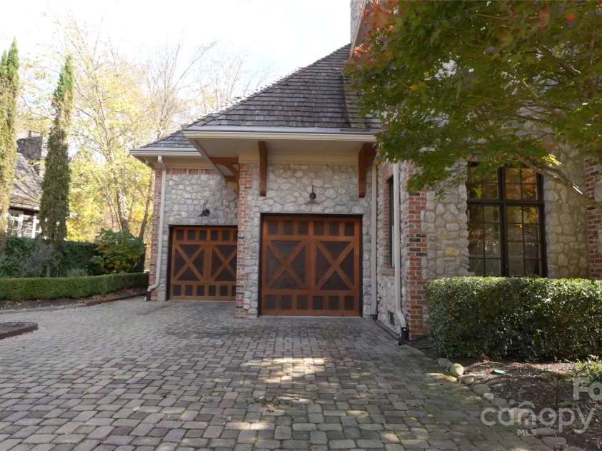 2310 La Maison Drive, Charlotte, NC 28226.  MLS# CAR4320446, YatesRealty ID 4584. 