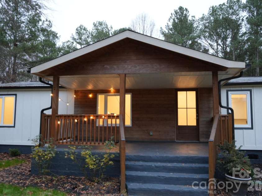 3236 Daystar Road, Lancaster, SC 29720.  MLS# CAR4402436, YatesRealty ID 4584. 