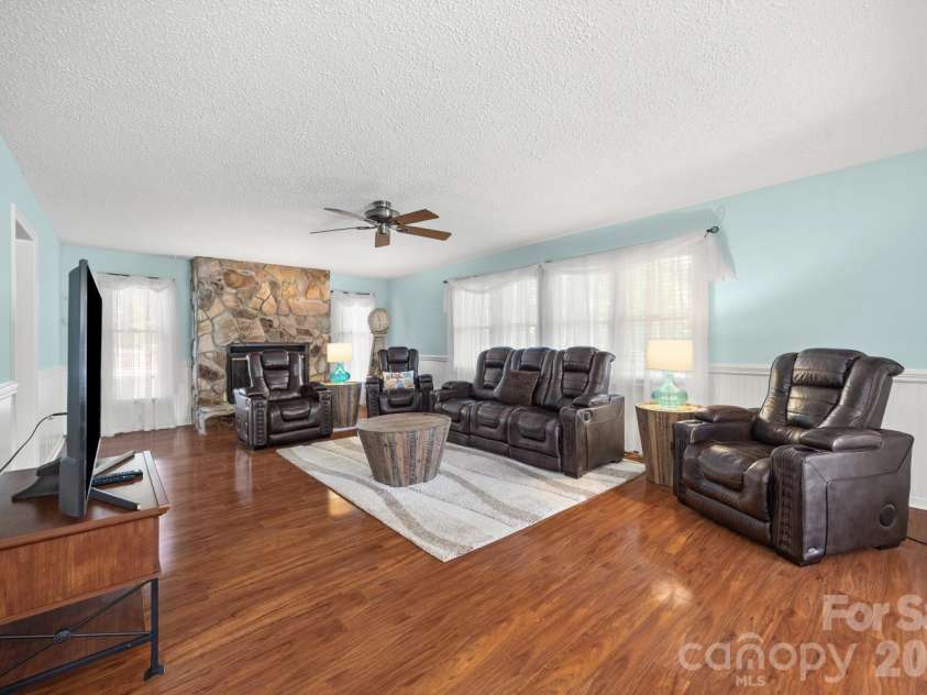 4060 Point Clear Drive, Tega Cay, SC 29708.  MLS# CAR4415543, YatesRealty ID 45840. 