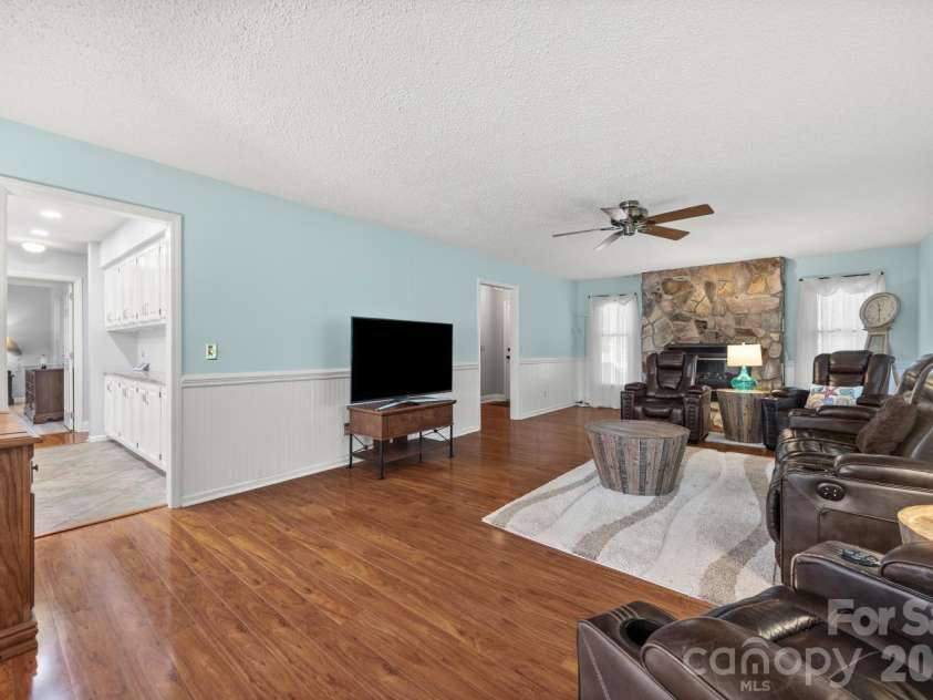 4060 Point Clear Drive, Tega Cay, SC 29708.  MLS# CAR4415543, YatesRealty ID 45840. 