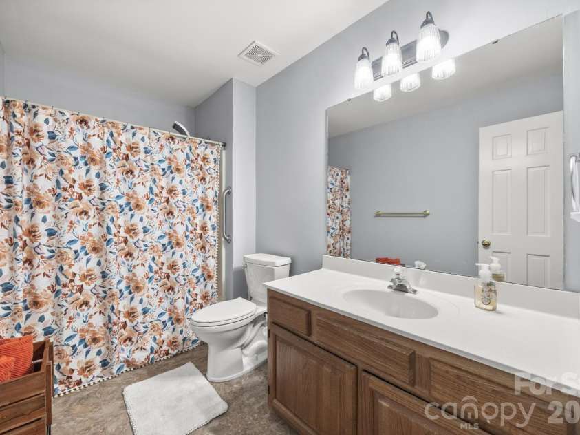 4060 Point Clear Drive, Tega Cay, SC 29708.  MLS# CAR4415543, YatesRealty ID 45840. 