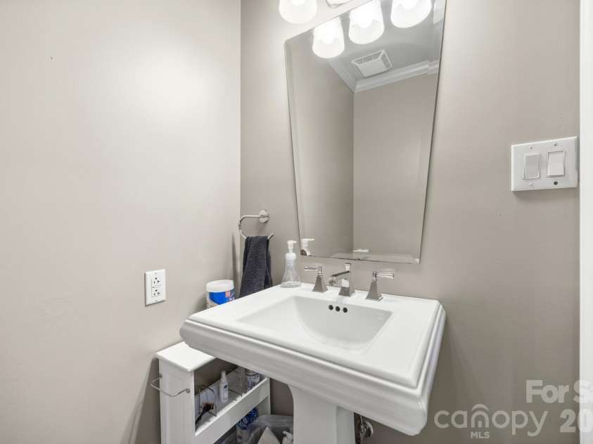 4060 Point Clear Drive, Tega Cay, SC 29708.  MLS# CAR4415543, YatesRealty ID 45840. 