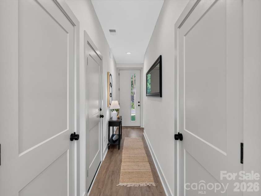 2725 Watson Drive, Charlotte, NC 28208.  MLS# CAR4415519, YatesRealty ID 45841. Bright, Welcoming Hallway