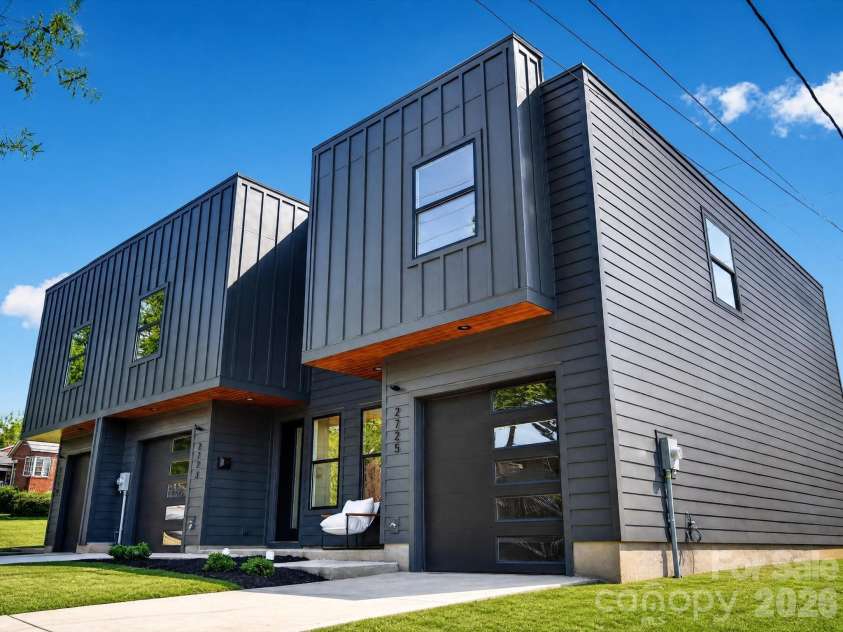 2725 Watson Drive, Charlotte, NC 28208.  MLS# CAR4415519, YatesRealty ID 45841. Designed to Stand Out
