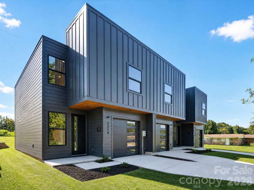 2725 Watson Drive, Charlotte, NC 28208.  MLS# CAR4415519, YatesRealty ID 45841. Modern Exterior Finishes