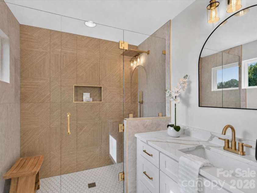 2725 Watson Drive, Charlotte, NC 28208.  MLS# CAR4415519, YatesRealty ID 45841. Spa-Inspired Primary Bath