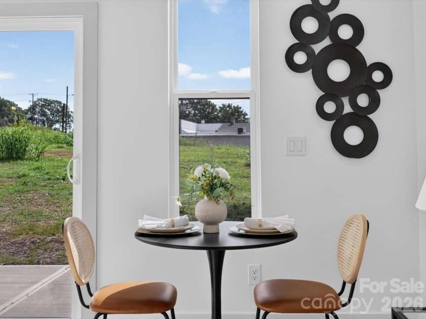 2725 Watson Drive, Charlotte, NC 28208.  MLS# CAR4415519, YatesRealty ID 45841. The Perfect Breakfast Spot