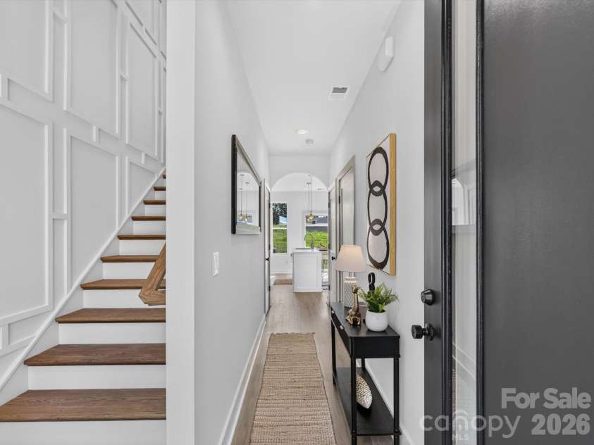 2721 Watson Drive, Charlotte, NC 28208.  MLS# CAR4415498, YatesRealty ID 45844. Light-Filled Entryway