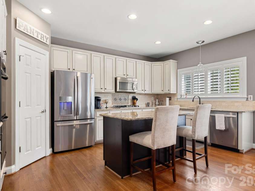 4431 Sunset Rose Drive, Fort Mill, SC 29708.  MLS# CAR4415450, YatesRealty ID 45845. 