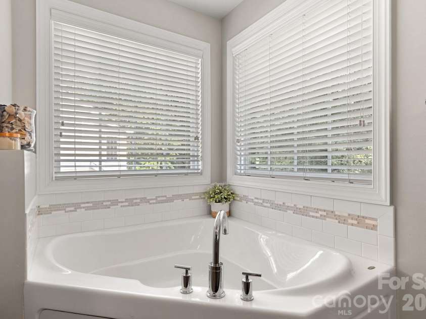 4431 Sunset Rose Drive, Fort Mill, SC 29708.  MLS# CAR4415450, YatesRealty ID 45845. 