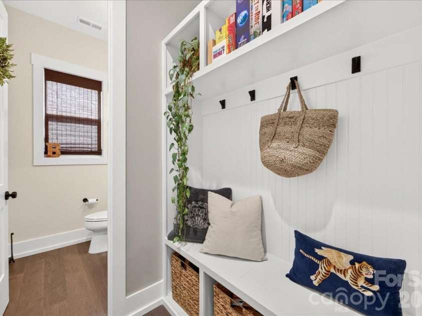 816 State Street, Charlotte, NC 28208.  MLS# CAR4415417, YatesRealty ID 45846. 