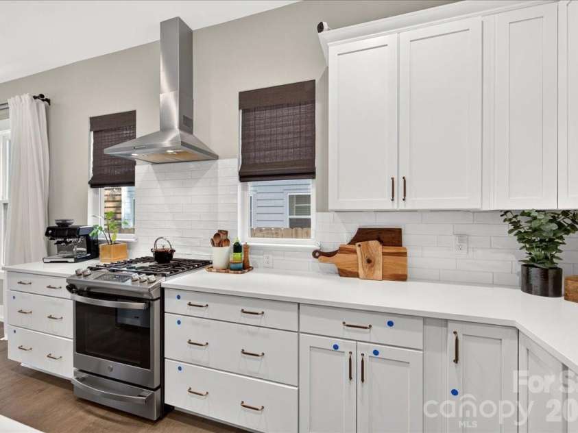 816 State Street, Charlotte, NC 28208.  MLS# CAR4415417, YatesRealty ID 45846. 