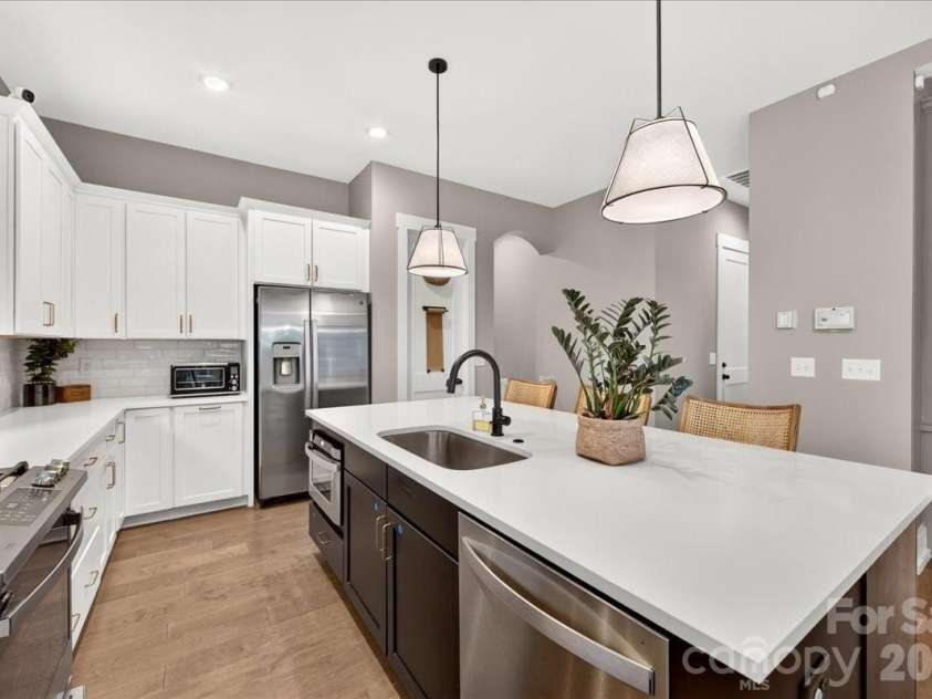 816 State Street, Charlotte, NC 28208.  MLS# CAR4415417, YatesRealty ID 45846. 