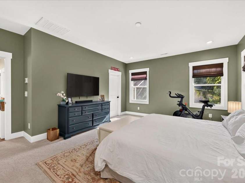 816 State Street, Charlotte, NC 28208.  MLS# CAR4415417, YatesRealty ID 45846. 