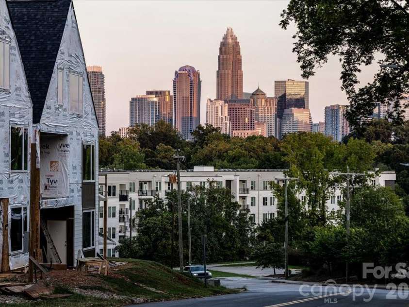 816 State Street, Charlotte, NC 28208.  MLS# CAR4415417, YatesRealty ID 45846. 
