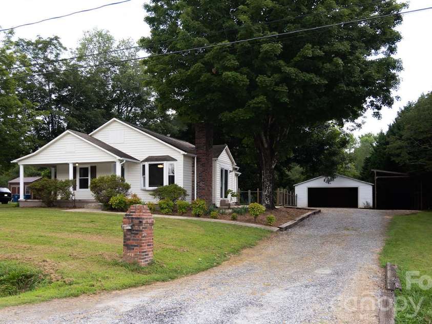 4170 Duff Drive, Hudson, NC 28638.  MLS# CAR4415510, YatesRealty ID 45847. 