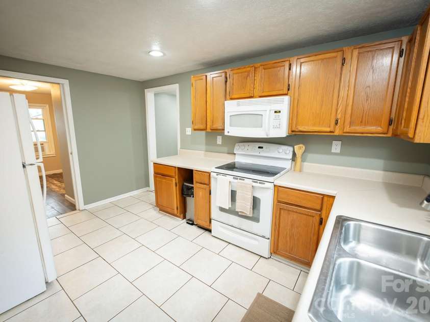 4170 Duff Drive, Hudson, NC 28638.  MLS# CAR4415510, YatesRealty ID 45847. 