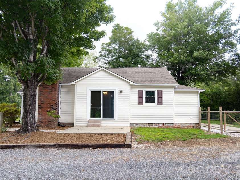 4170 Duff Drive, Hudson, NC 28638.  MLS# CAR4415510, YatesRealty ID 45847. 