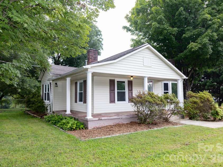 4170 Duff Drive, Hudson, NC 28638.  MLS# CAR4415510, YatesRealty ID 45847. 