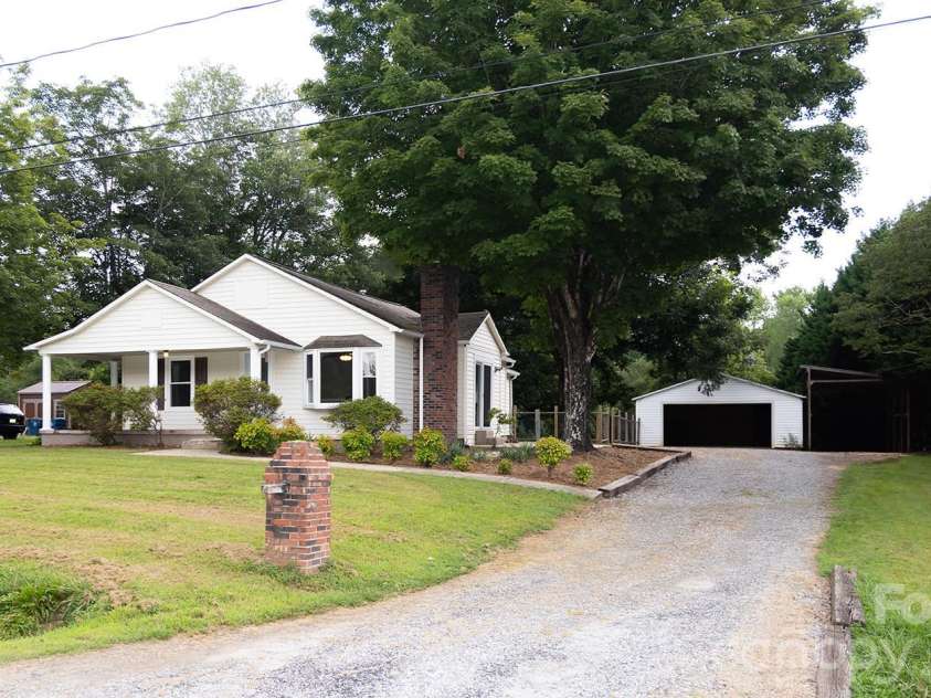 4170 Duff Drive, Hudson, NC 28638.  MLS# CAR4415510, YatesRealty ID 45847. 