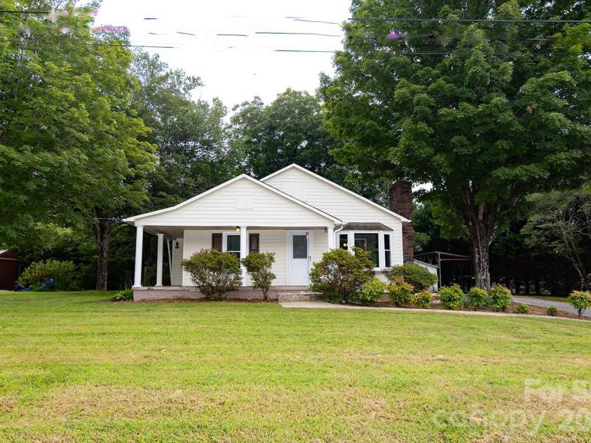 4170 Duff Drive, Hudson, NC 28638.  MLS# CAR4415510, YatesRealty ID 45847. 