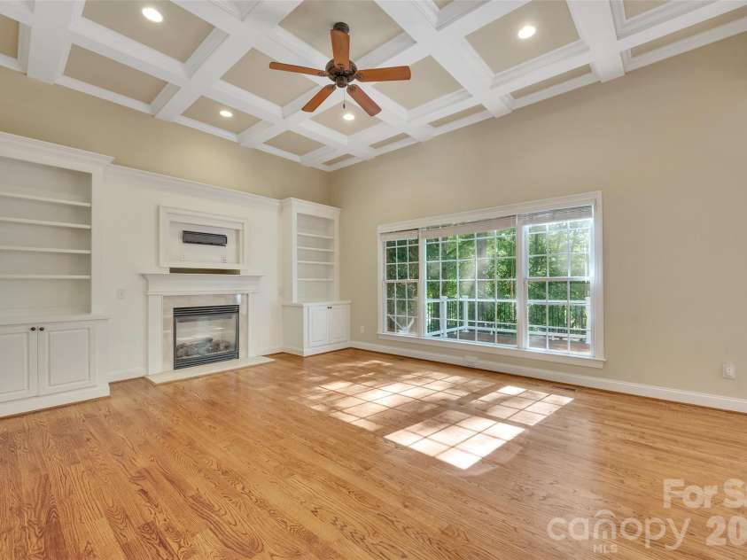 4995 Rea Road, Charlotte, NC 28226.  MLS# CAR4415513, YatesRealty ID 45848. 