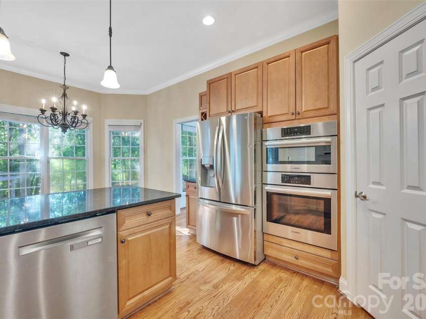 4995 Rea Road, Charlotte, NC 28226.  MLS# CAR4415513, YatesRealty ID 45848. 