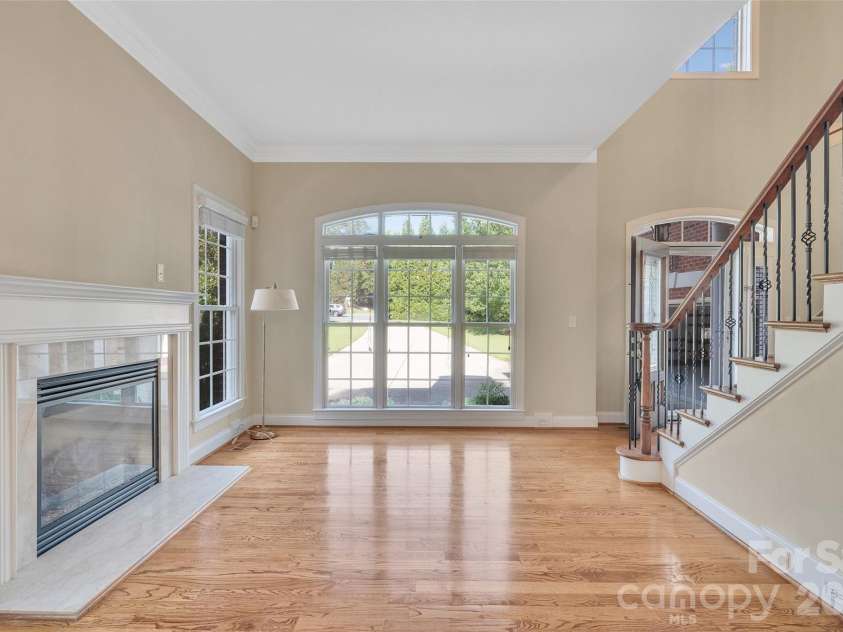 4995 Rea Road, Charlotte, NC 28226.  MLS# CAR4415513, YatesRealty ID 45848. 