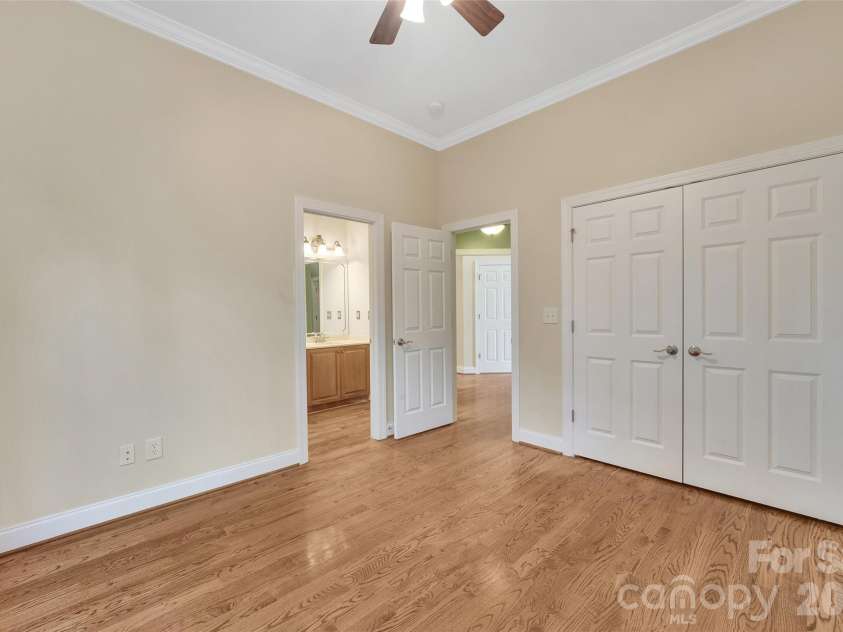 4995 Rea Road, Charlotte, NC 28226.  MLS# CAR4415513, YatesRealty ID 45848. 