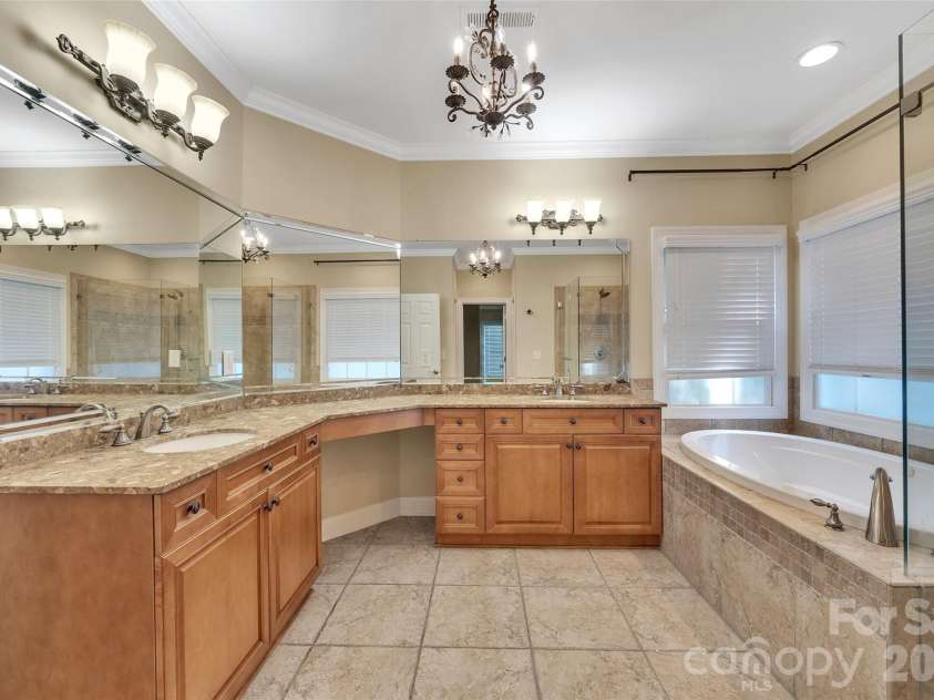 4995 Rea Road, Charlotte, NC 28226.  MLS# CAR4415513, YatesRealty ID 45848. 