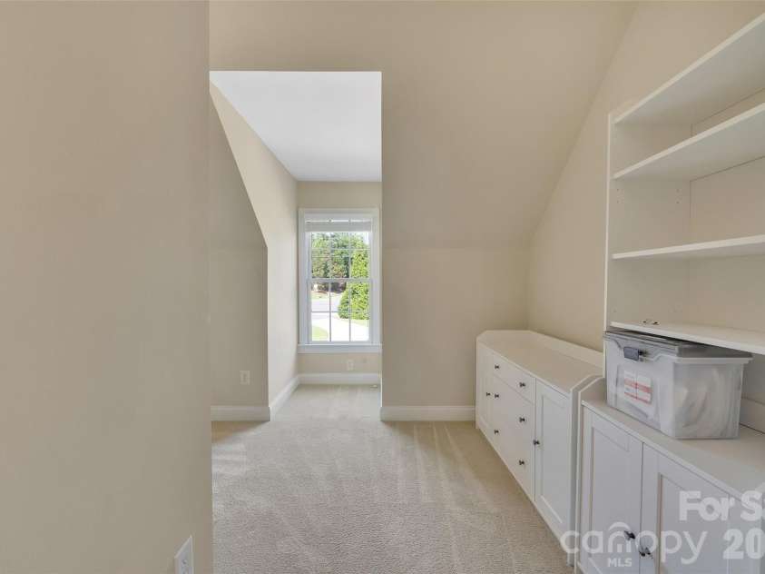 4995 Rea Road, Charlotte, NC 28226.  MLS# CAR4415513, YatesRealty ID 45848. 