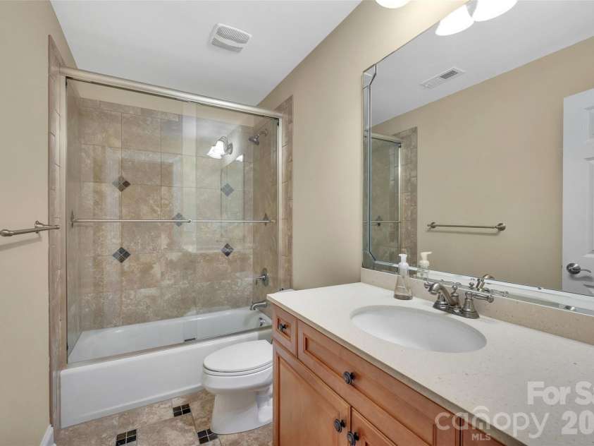 4995 Rea Road, Charlotte, NC 28226.  MLS# CAR4415513, YatesRealty ID 45848. 