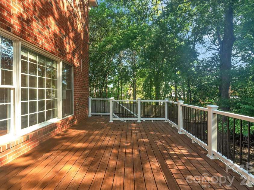 4995 Rea Road, Charlotte, NC 28226.  MLS# CAR4415513, YatesRealty ID 45848. 