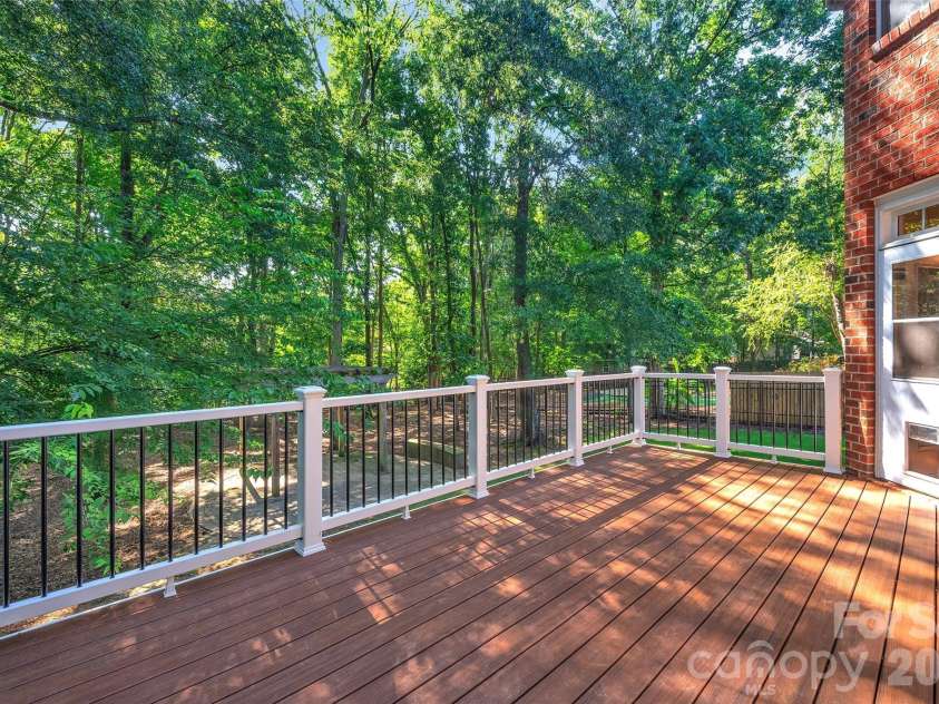 4995 Rea Road, Charlotte, NC 28226.  MLS# CAR4415513, YatesRealty ID 45848. 