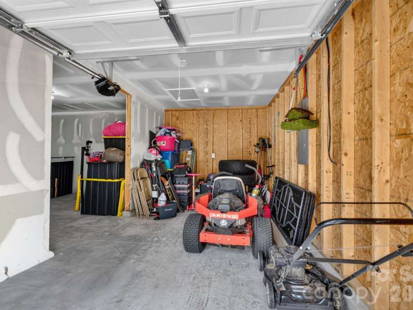 1425 Springdale Road, Lancaster, SC 29720.  MLS# CAR4415341, YatesRealty ID 45849. 
