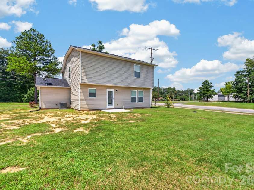 1425 Springdale Road, Lancaster, SC 29720.  MLS# CAR4415341, YatesRealty ID 45849. 