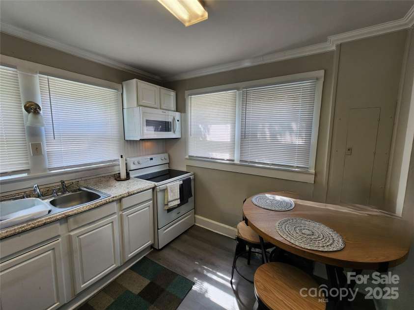 628 Lafayette Street, Salisbury, NC 28144.  MLS# CAR4315672, YatesRealty ID 4585. 