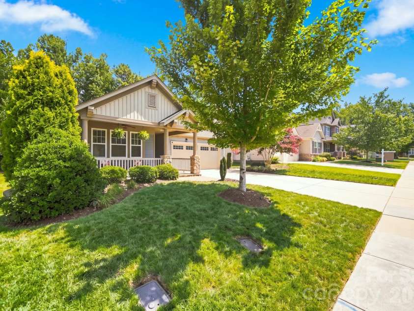 3202 Helmsley Court, Concord, NC 28027.  MLS# CAR4415344, YatesRealty ID 45850. 