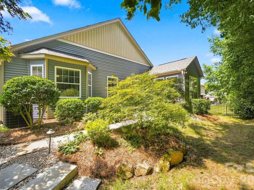 3202 Helmsley Court, Concord, NC 28027.  MLS# CAR4415344, YatesRealty ID 45850. 
