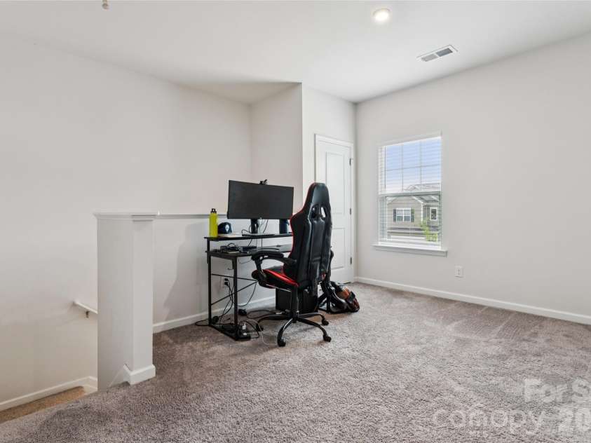 6100 Gala Lane, Charlotte, NC 28215.  MLS# CAR4415242, YatesRealty ID 45851. 
