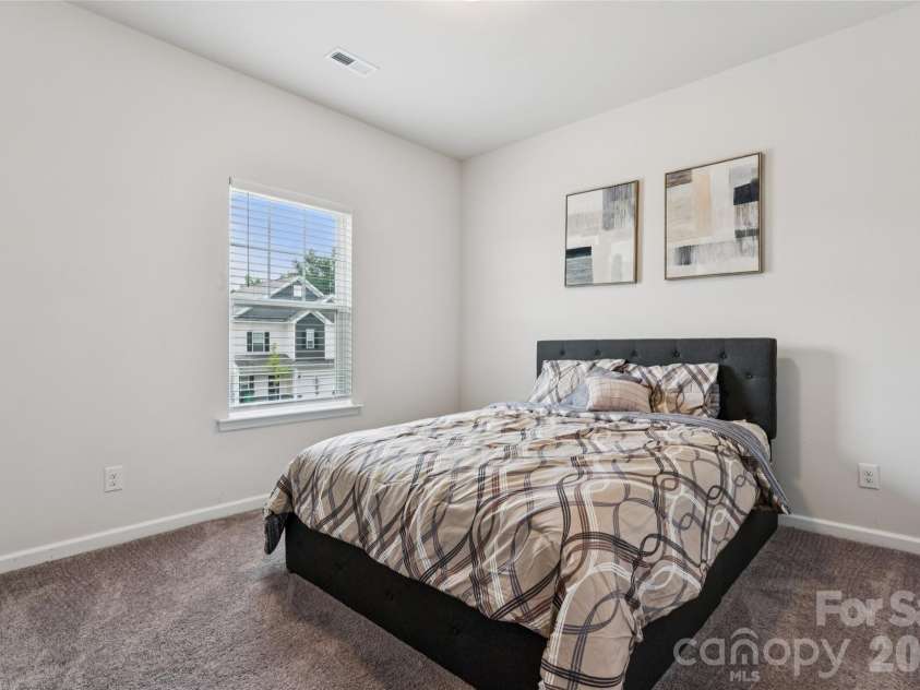6100 Gala Lane, Charlotte, NC 28215.  MLS# CAR4415242, YatesRealty ID 45851. 