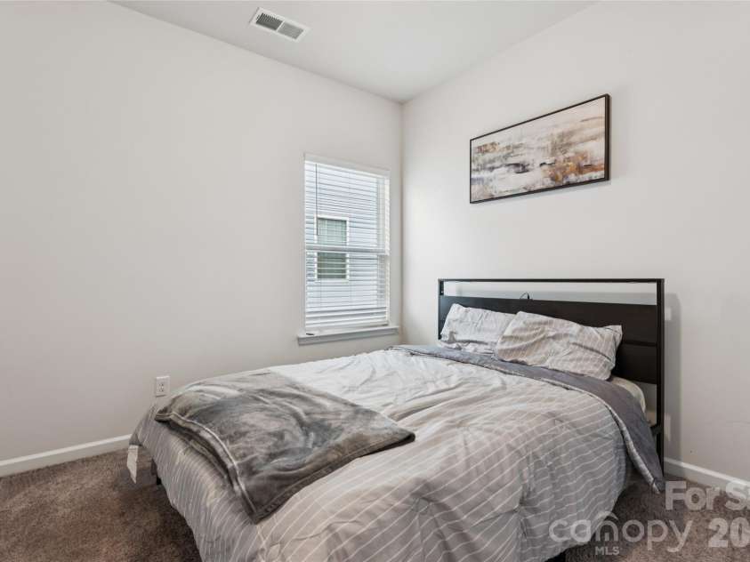 6100 Gala Lane, Charlotte, NC 28215.  MLS# CAR4415242, YatesRealty ID 45851. 