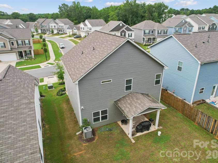 6100 Gala Lane, Charlotte, NC 28215.  MLS# CAR4415242, YatesRealty ID 45851. 